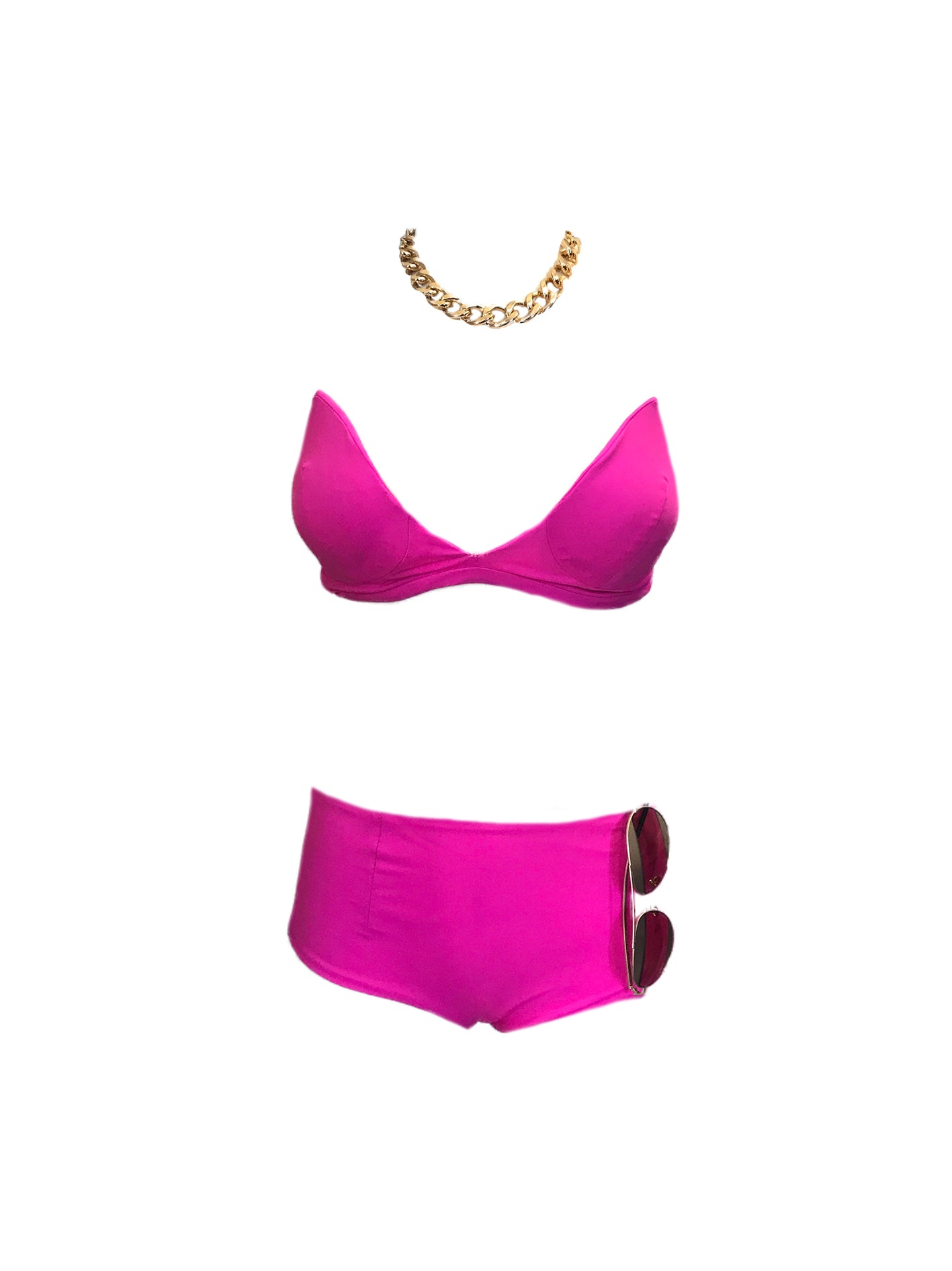 Be Unique and Fabulous with Rêve de Rive ; Perfect accessory selection for a beach party