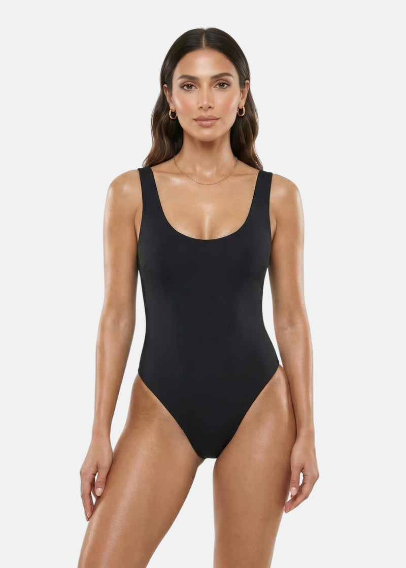 What to Wear Swimming Laps vs Relaxing Poolside and Why It Matters